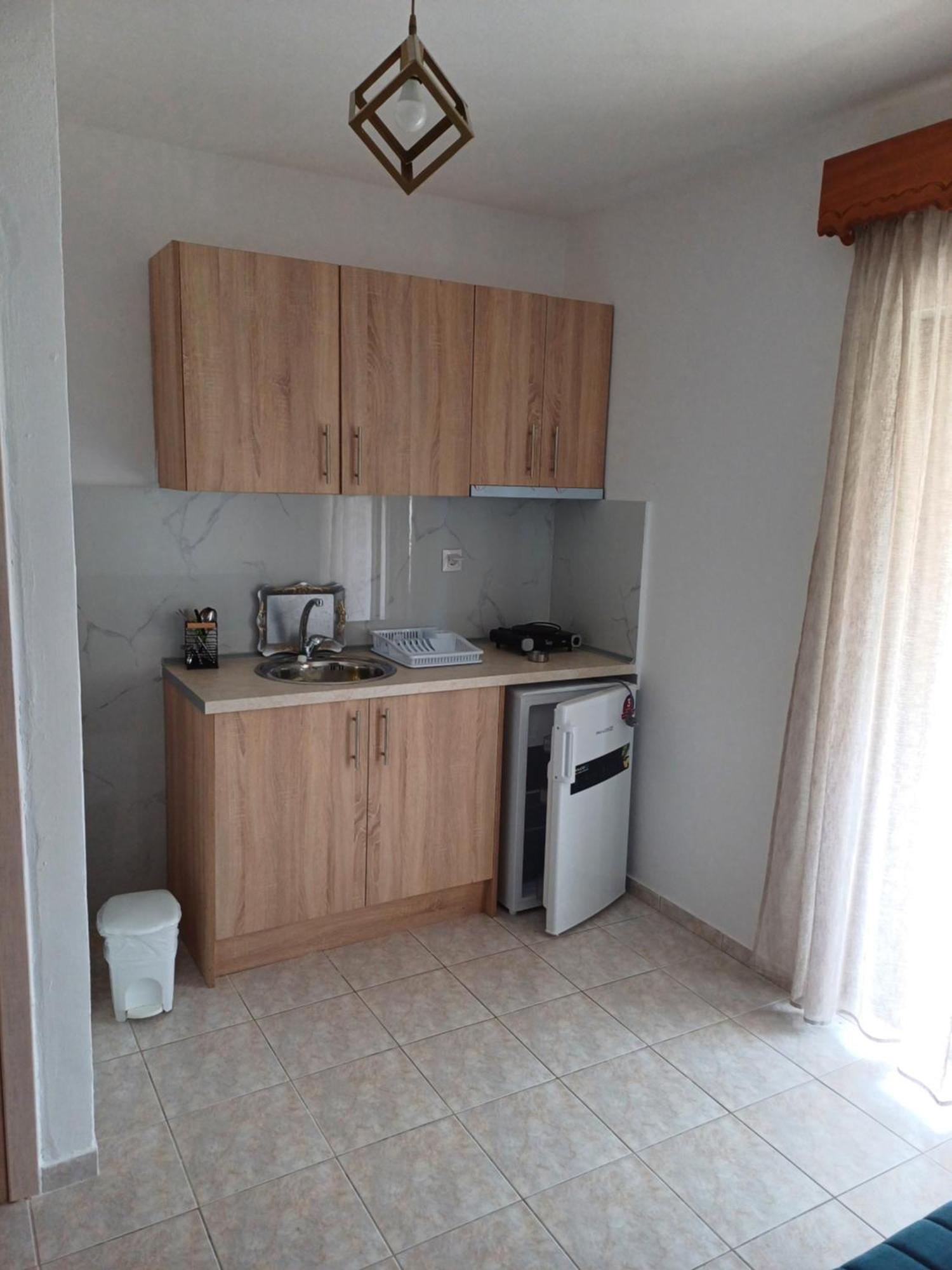Μαρου Rooms Olympiaki Akti Bagian luar foto